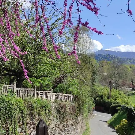 Maison Au Pied De La Montagne * アスペ