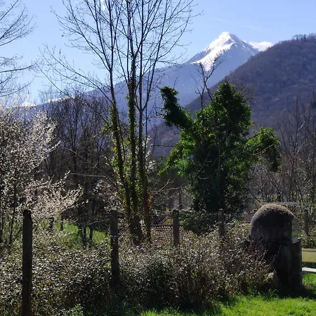 Maison Au Pied De La Montagne *