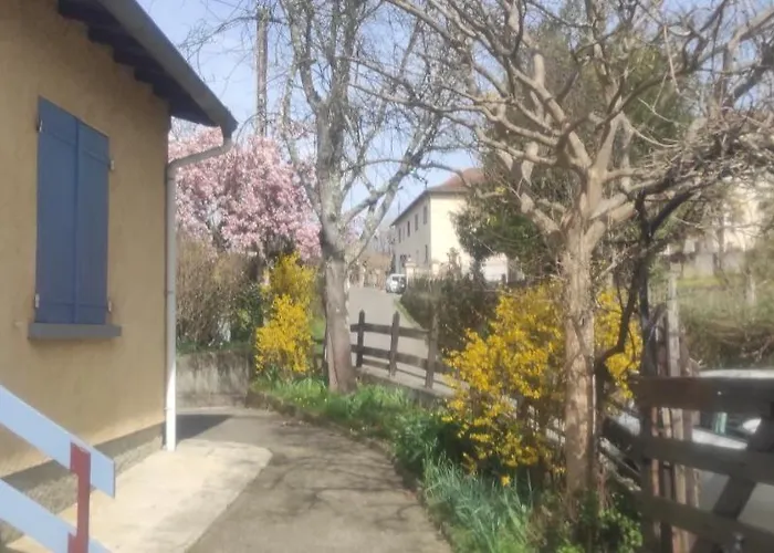 Maison Au Pied De La Montagne * アスペ